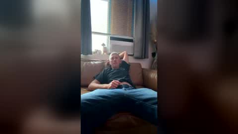 Snapshot of hardchrishere chatting on July 19, 2:48 am hardchrishere online show from July 19, 2:48 am