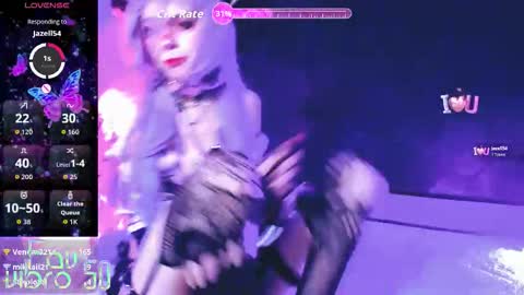 Mia online show from March 6, 11:12 pm