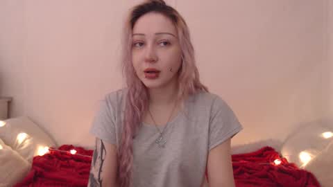 Emily online show from February 12, 8:48 pm