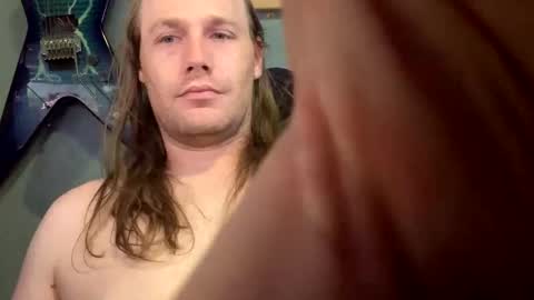 Snapshot of hardguy6969333 chatting on November 3, 8:15 am Average guy 01 online show from November 3, 8:15 am