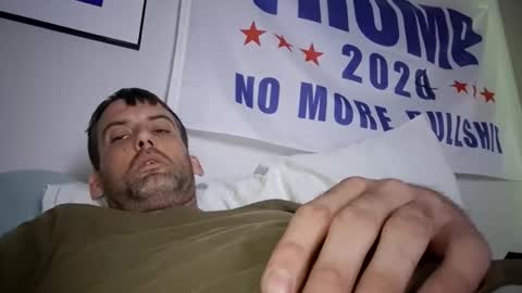 Snapshot of hardone000000 chatting on April 5, 9:56 pm hardone000000 online show from April 5, 9:56 pm