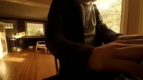 Tom online show from October 19, 11:05 pm