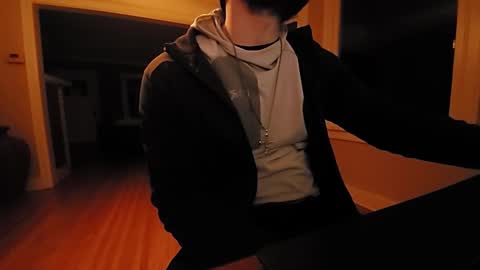 Tom online show from October 25, 4:53 am