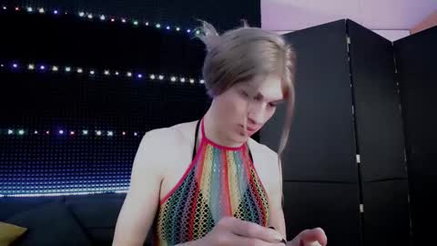 Snapshot of hardy_green chatting on December 16, 3:55 am Miss Hardy online show from December 16, 3:55 am