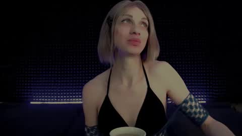 Miss Hardy online show from January 16, 2:59 am