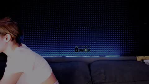 Snapshot of hardy_green chatting on April 2, 4:32 am Miss Hardy online show from April 2, 4:32 am