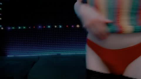 Snapshot of hardy_green chatting on April 6, 4:46 am Miss Hardy online show from April 6, 4:46 am