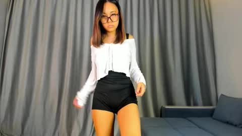 Snapshot of harimin chatting on October 10, 1:21 pm Maya online show from October 10, 1:21 pm