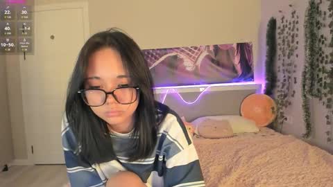 Snapshot of harimin chatting on November 28, 2:42 pm Maya online show from November 28, 2:42 pm