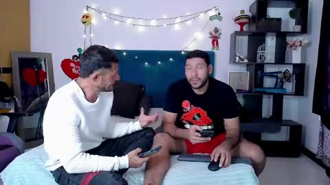 Snapshot of harlequin_need chatting on December 7, 1:40 pm A X E L online show from December 7, 1:40 pm