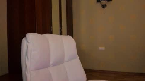 Julia online show from February 7, 4:38 am