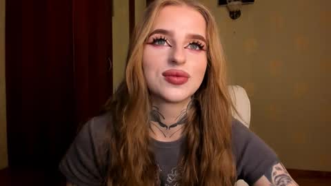 Julia online show from February 19, 4:52 am