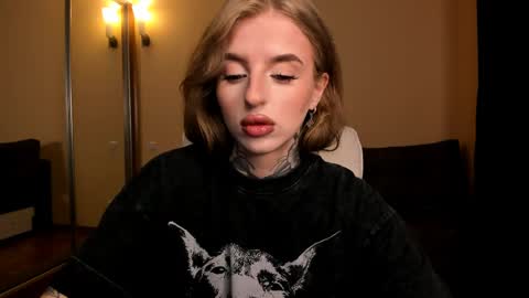 Julia online show from April 16, 5:08 am