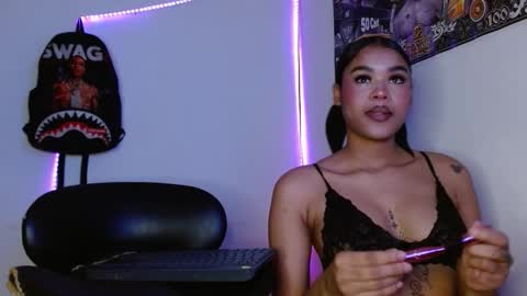 harley_quinnn111 online show from March 20, 1:32 am