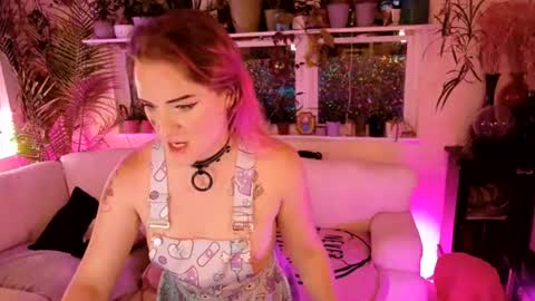 Snapshot of harleylockhart chatting on July 13, 4:26 am Harley Lockhart online show from July 13, 4:26 am