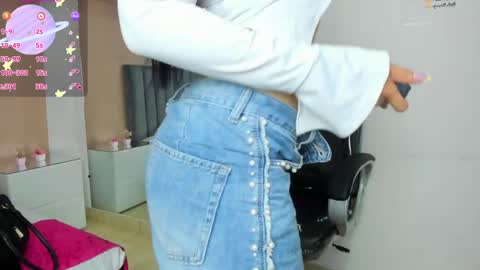 harleyqueen_robbie online show from April 22, 8:10 pm