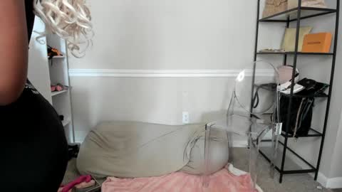 Harmonie Marquise online show from September 29, 1:05 pm