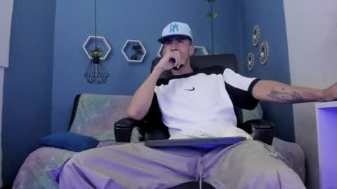 harold_999 online show from July 4, 7:25 am