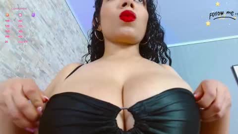 Snapshot of harper_ziu chatting on November 22, 12:04 pm harper_ziu online show from November 22, 12:04 pm