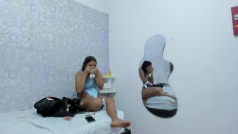 Snapshot of harperandmason chatting on July 8, 8:24 pm harperandmason online show from July 8, 8:24 pm