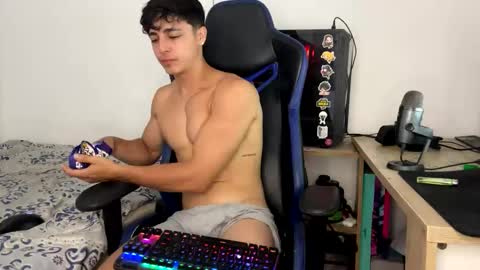 harry_p01 online show from March 10, 2:16 pm