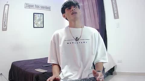 harry thomson online show from November 17, 6:46 pm