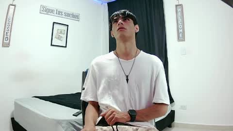 harry thomson online show from April 7, 11:26 pm