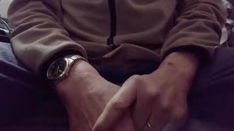 hartl1112 online show from December 1, 6:07 am