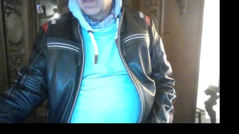 Snapshot of hartwichser1 chatting on November 2, 1:35 pm hot n nasty online show from November 2, 1:35 pm