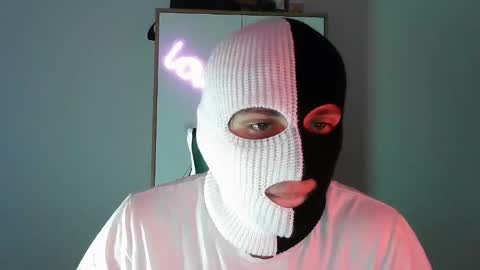 Two-Face online show from April 1, 10:18 pm