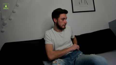 Snapshot of harvey_wiliams chatting on February 15, 6:43 am Harvey online show from February 15, 6:43 am