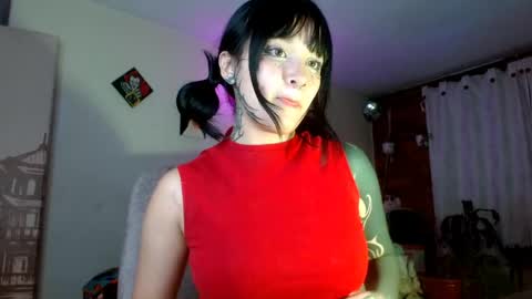 Snapshot of harypeath_ chatting on June 3, 1:30 am Im Emily and I could be the love of your life online show from June 3, 1:30 am