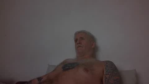 Snapshot of hashtagcloudp0rn chatting on January 9, 7:00 am hashtagcloudp0rn online show from January 9, 7:00 am