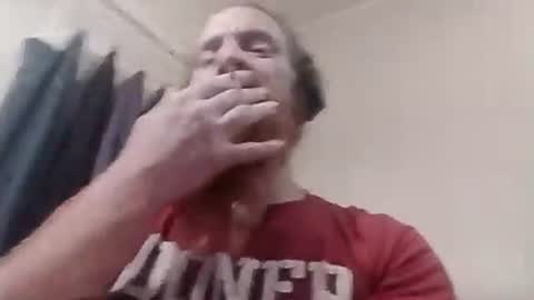 Snapshot of hatefullgod chatting on October 19, 7:20 am hatefullgod online show from October 19, 7:20 am