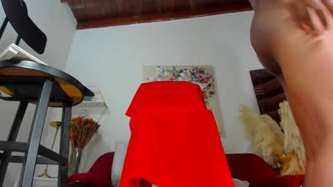 Snapshot of hathor_01 chatting on November 1, 4:25 am HATHOR OLD online show from November 1, 4:25 am