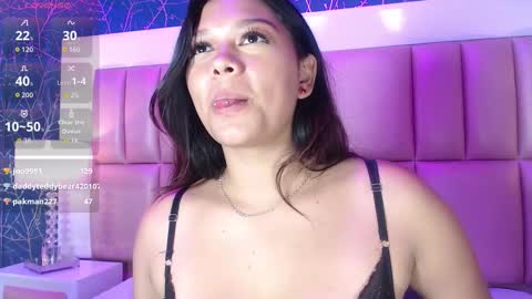 hatsajones online show from November 2, 3:47 pm