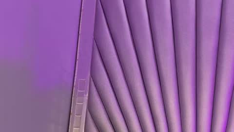 hatsajones online show from April 19, 4:17 pm