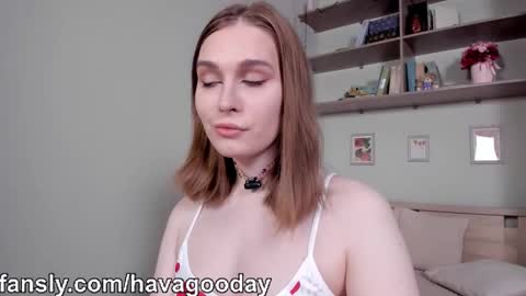 Snapshot of havagooday chatting on February 28, 6:58 am Mia online show from February 28, 6:58 am