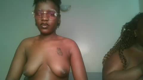 havanna_p1 online show from July 31, 9:19 am
