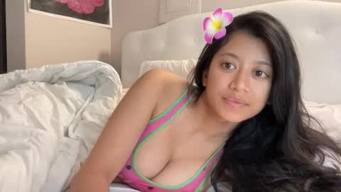 hawaiigirl_ online show from June 5, 9:31 pm