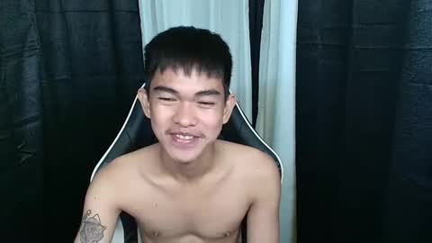 Snapshot of hayden_cumgiver chatting on December 16, 9:53 pm jon hayden online show from December 16, 9:53 pm