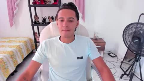 Hayen Boy online show from November 1, 7:16 pm