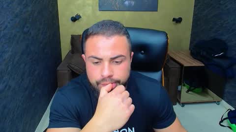 HayesWood online show from October 27, 5:33 am