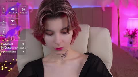 haylaamber online show from December 13, 12:09 am