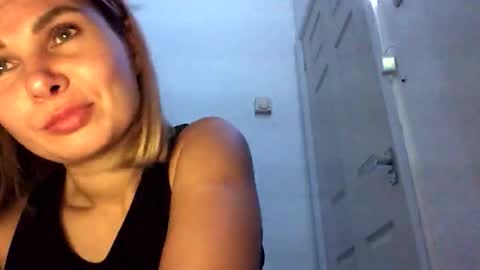 Hayle online show from October 18, 12:57 am