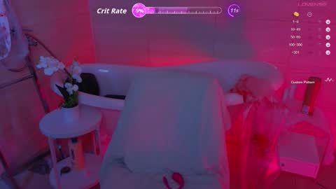 Snapshot of haylefirehot chatting on October 22, 11:48 pm Hayle online show from October 22, 11:48 pm