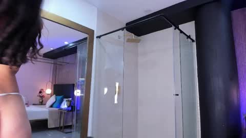 Hayli  online show from April 13, 8:47 pm