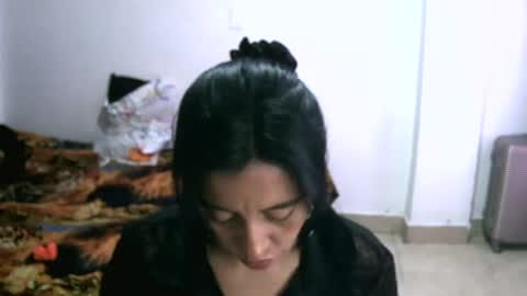 haylie85 online show from December 8, 7:32 pm