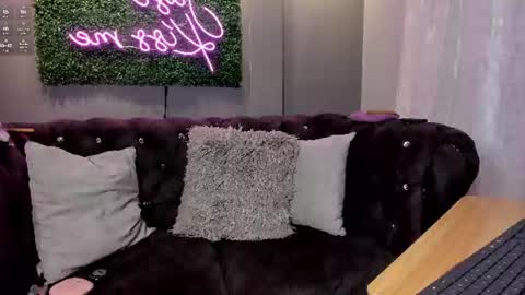 Snapshot of haze_vibes chatting on July 26, 5:53 pm Maria online show from July 26, 5:53 pm