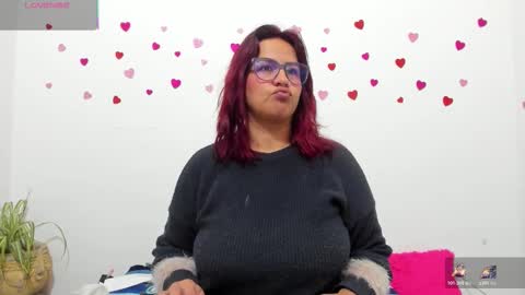 Snapshot of hazel_34 chatting on January 16, 8:51 am hazel online show from January 16, 8:51 am